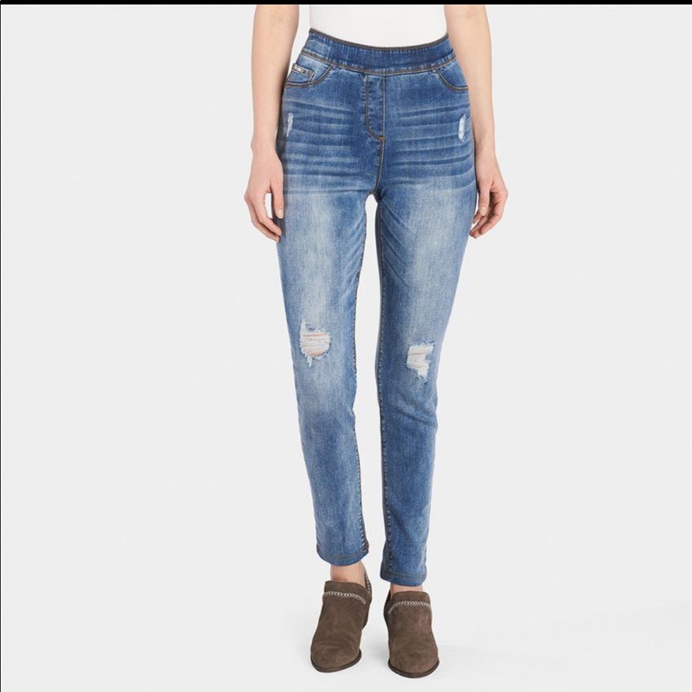 Coco + Carmen OMG High Rise Distressed Jeans